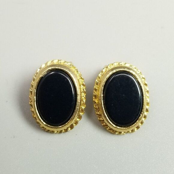 Vintage Black and Gold Tone Oval Clip On Earrings, Unsigned, Retro Estate - Picture 6 of 6